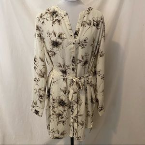 NWT Como Vintage black and ivory floral button front shirt dress. Size XL